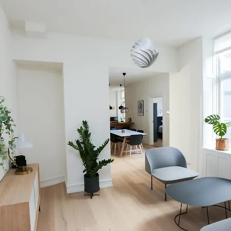 Wonderful Brand New 140m2 Designer Apt. Апартаменты