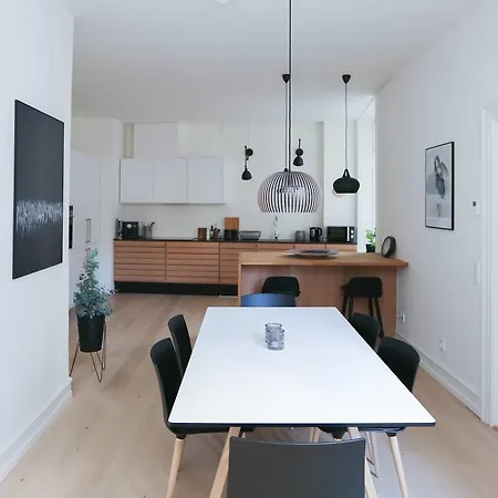 Wonderful Brand New 140m2 Designer Apt. Копенгаген